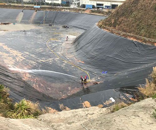 华坪废水池清理